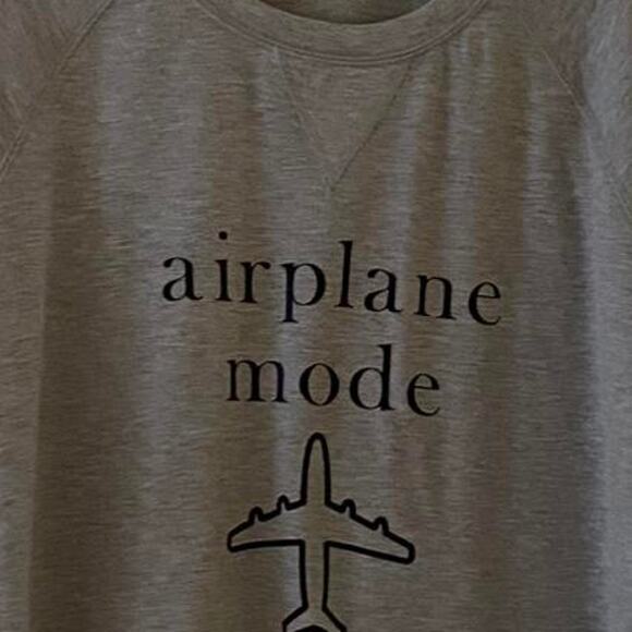 Grey crewneck sweatshirt with airplane mode design - Picture 3 of 4